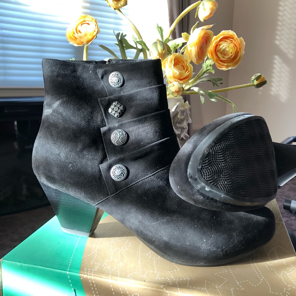 Dansko bootie